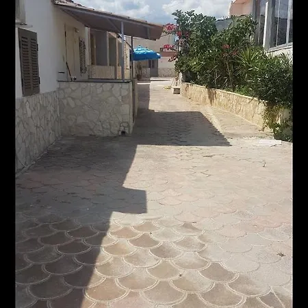 Alga Blu Sul Mare Bed and breakfast *